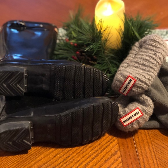 Hunter boots size 6 with size m socks - Picture 4 of 8